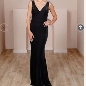 Bridesmaids dress Revelry, Dakota, Velvet Black Size 6 Petite Length (41 inches)